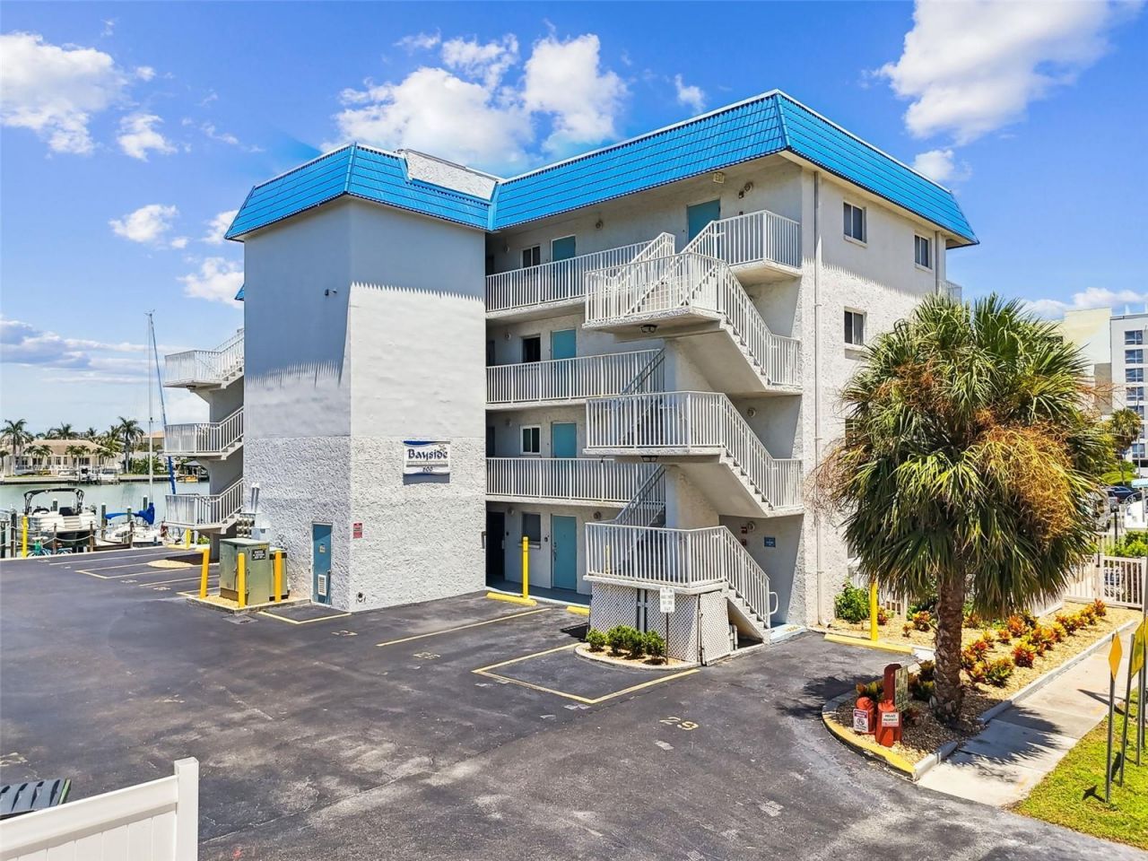 800 Bayway Boulevard, Unit 17, Clearwater Beach, FL 33767 Photo