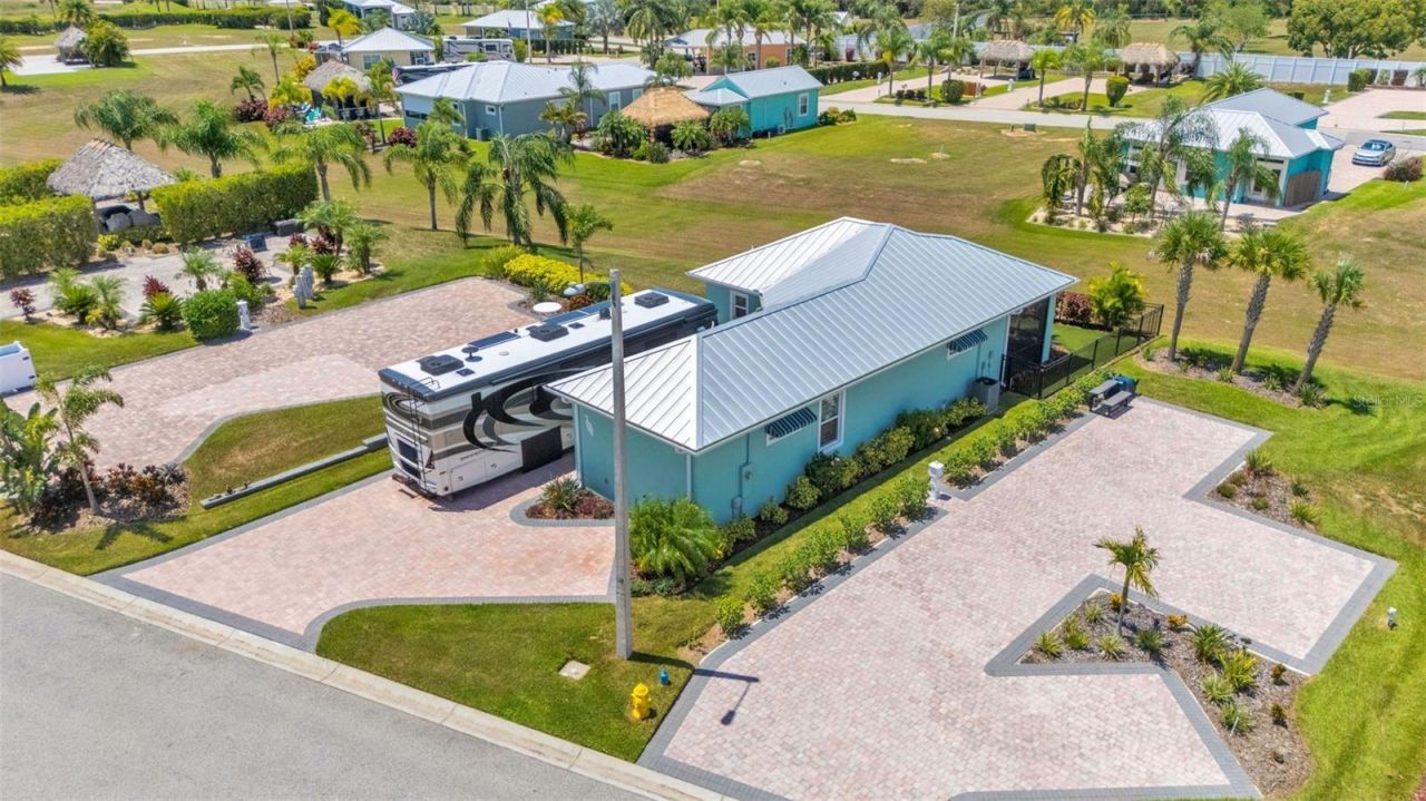 2829 Snowy Egret Drive, Polk City, FL 33868 Photo