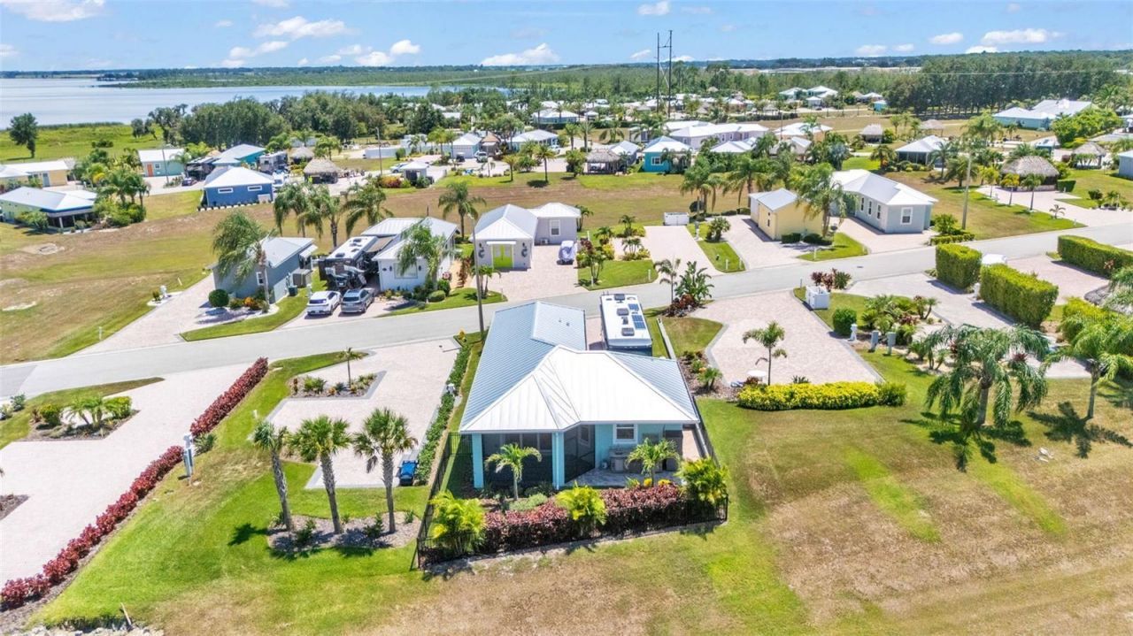 2829 Snowy Egret Drive, Polk City, FL 33868 Photo