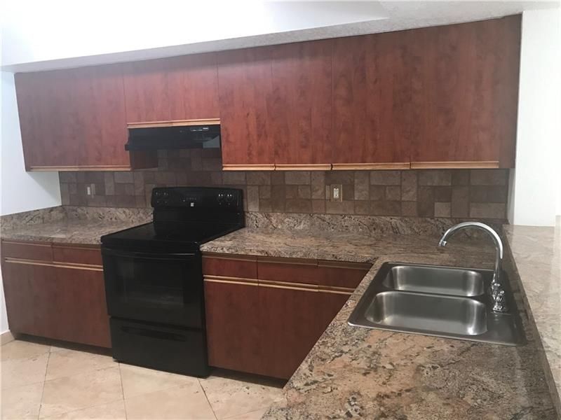 8210 NW 24th Street, Unit 8210, Coral Springs, FL 33065 Photo