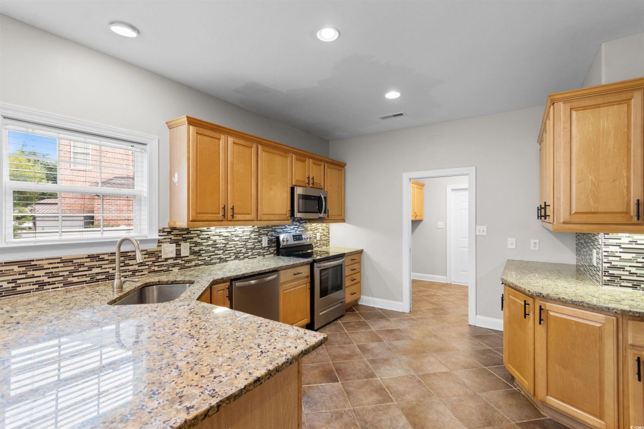 620 Ellsworth Ct. Photo 12