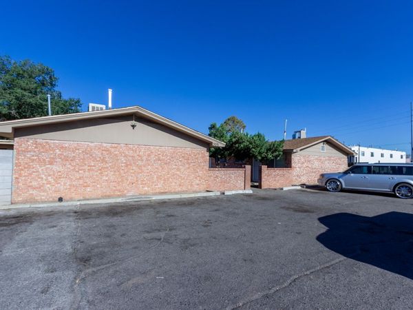 301 TENNESSEE Street SE, Albuquerque, NM 87108