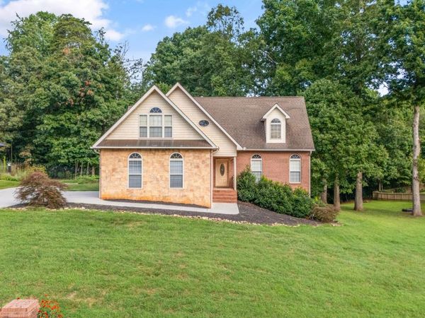 1414 Andera Drive, Maryville, TN 37801