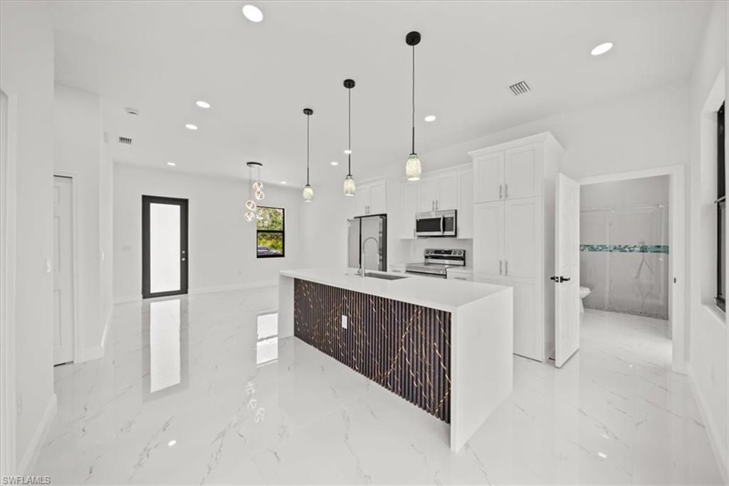 1262 Bowles Ave, Fort Myers, FL 33913 Photo