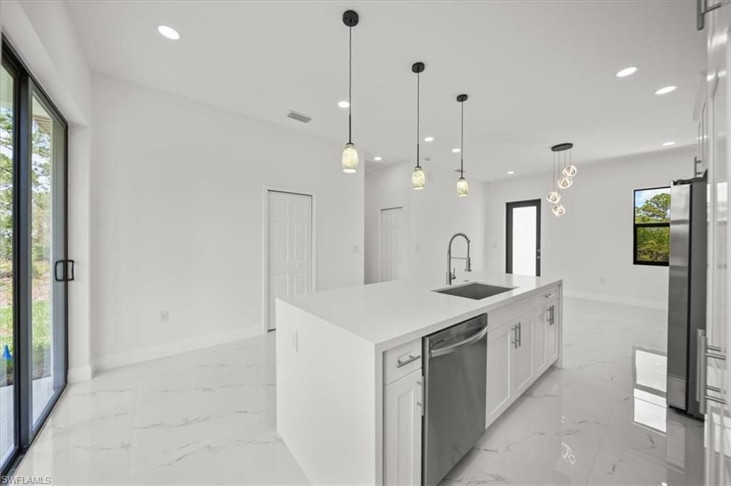 1262 Bowles Ave, Fort Myers, FL 33913 Photo