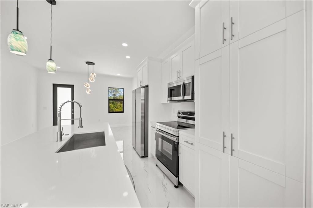 1262 Bowles Ave, Fort Myers, FL 33913 Photo