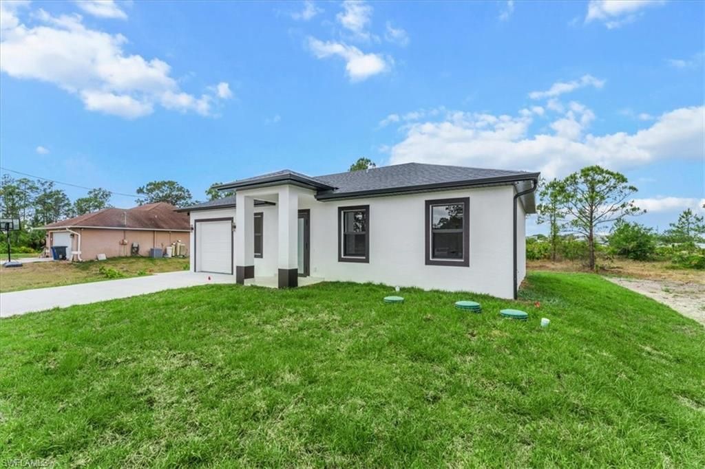 1262 Bowles Ave, Fort Myers, FL 33913 Photo