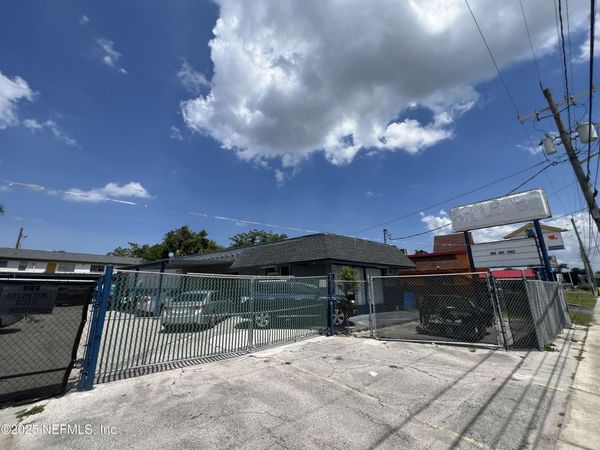 949 ARLINGTON Road N, Jacksonville, FL 32211