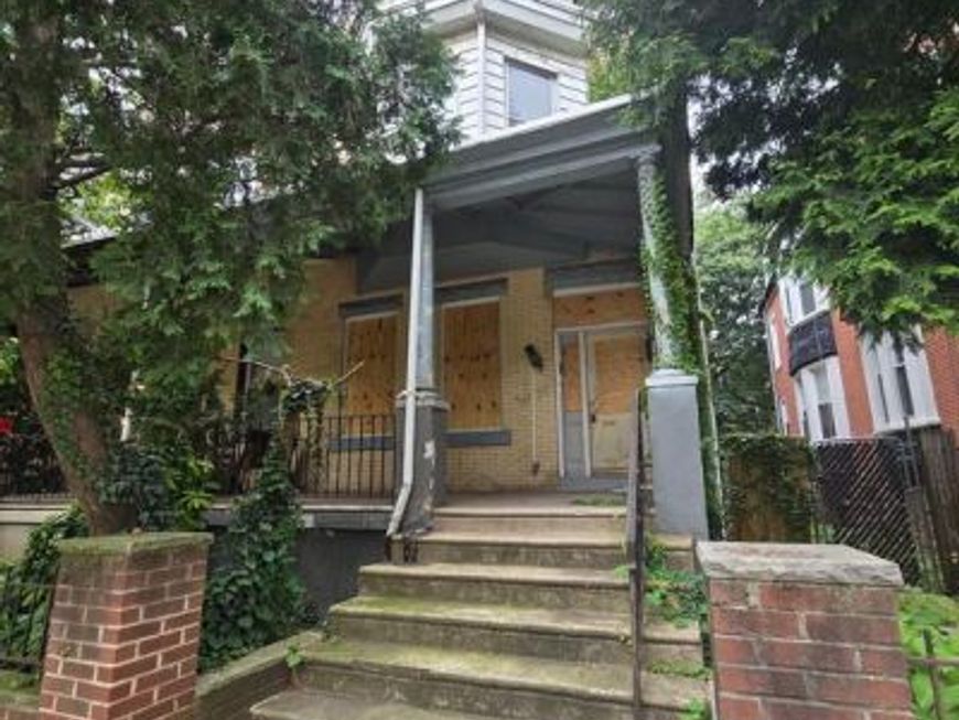 828 S 49th Street, Philadelphia, PA 19143 Main Photo