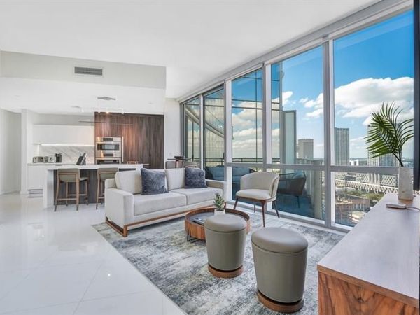 851 NE 1st Ave, Unit 2202, Miami, FL 33132