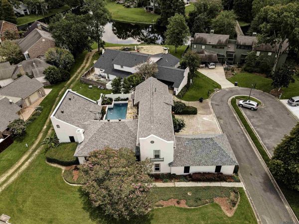 1605 Applewood Rd, Baton Rouge, LA 70808