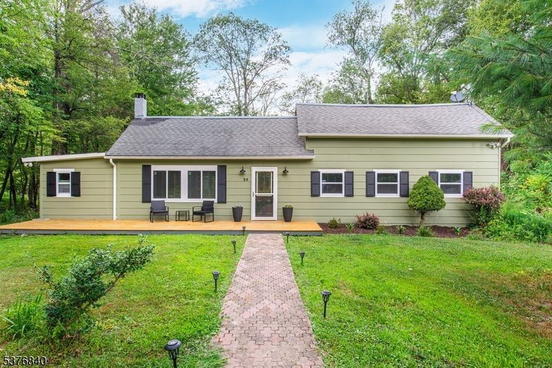 25 E Shore Lake Owassa Rd, Frankford, NJ 07860 Main Photo