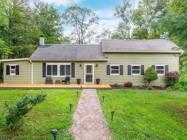 25 E Shore Lake Owassa Rd, Frankford, NJ 07860