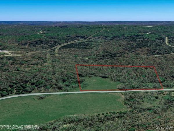 Lot #3892 Neuharth Circle, Edwards, MO 65326