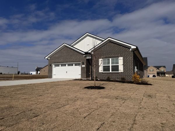 5572 Rooker Rd, Smyrna, TN 37167