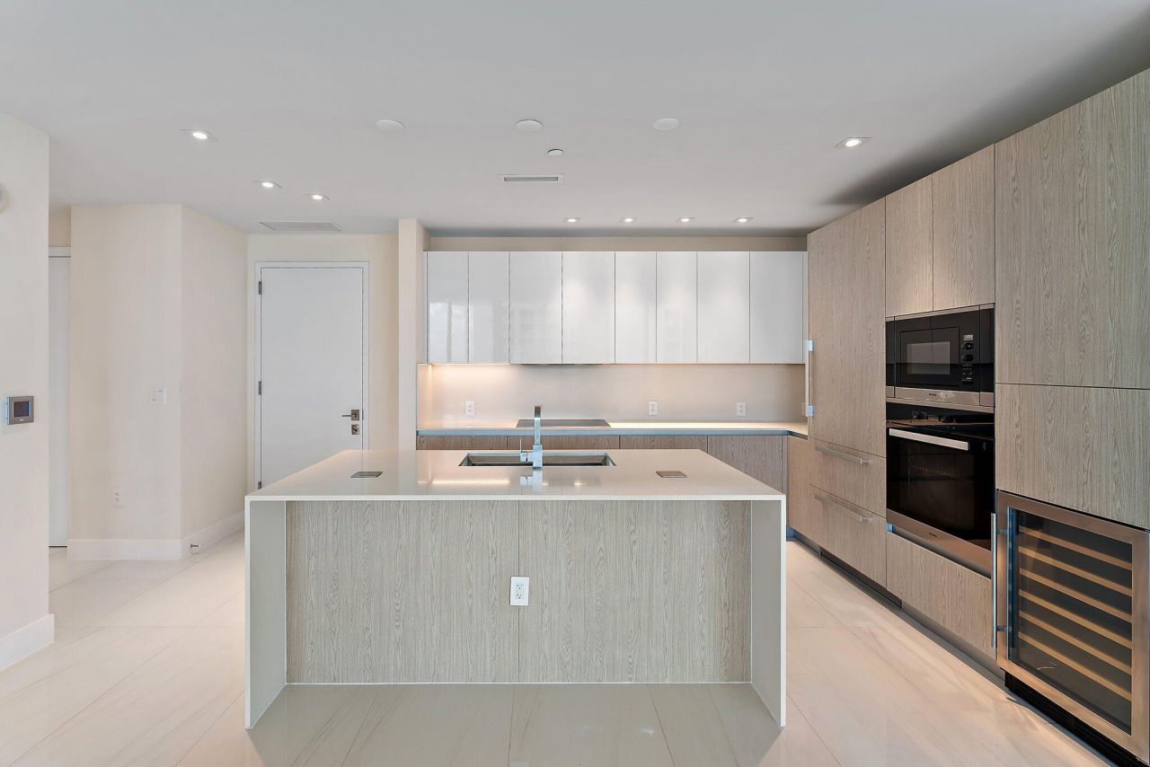 3100 N Ocean Drive, Unit H-1206, Singer Island, FL 33404 Photo