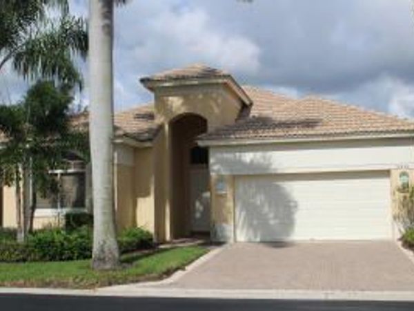 10836 Grande Boulevard, West Palm Beach, FL 33412