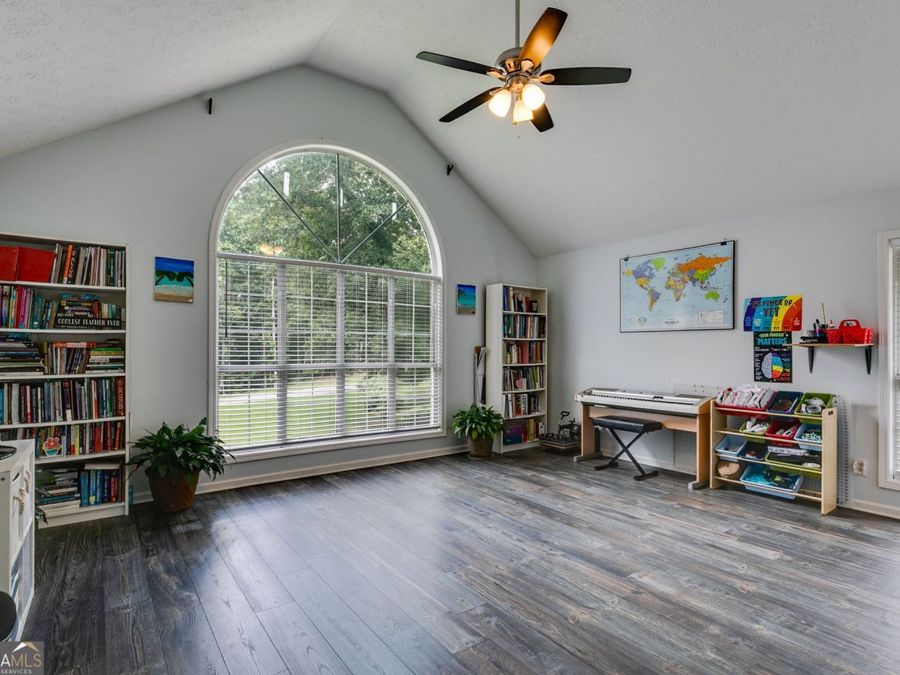 Property Image 30