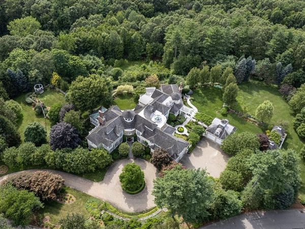 10 Andrea Drive, Hopkinton, MA 01748