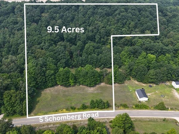 Schomberg Road S, Lake Leelanau, MI 49653