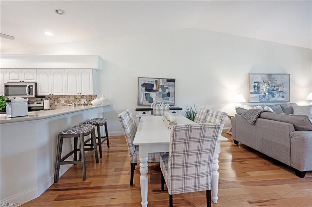 8600 Naples Heritage Dr, Unit 526, Naples, FL 34112 Photo