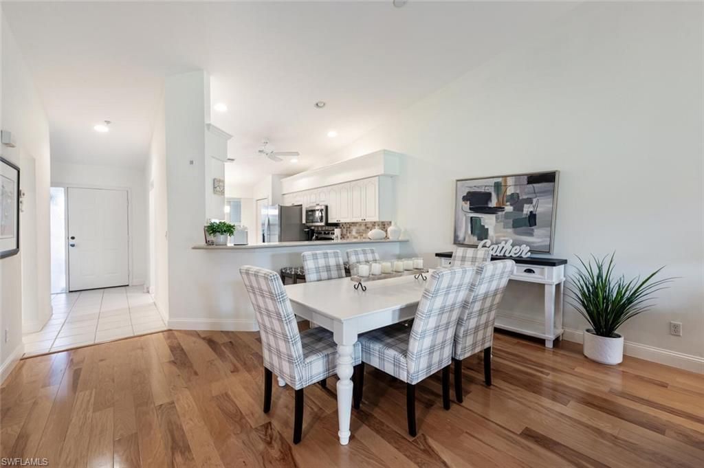 8600 Naples Heritage Dr, Unit 526, Naples, FL 34112 Photo