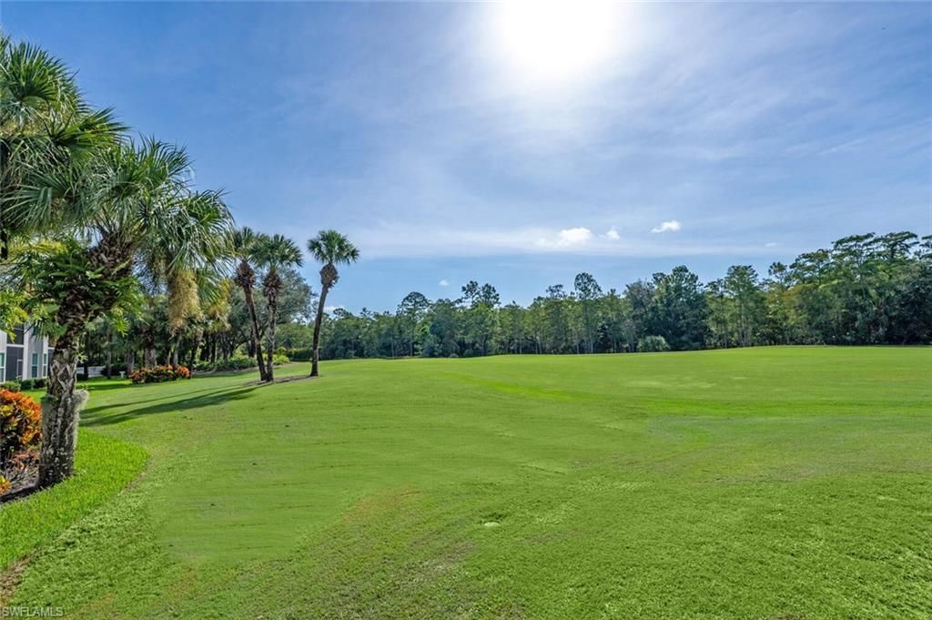 8600 Naples Heritage Dr, Unit 526, Naples, FL 34112 Photo