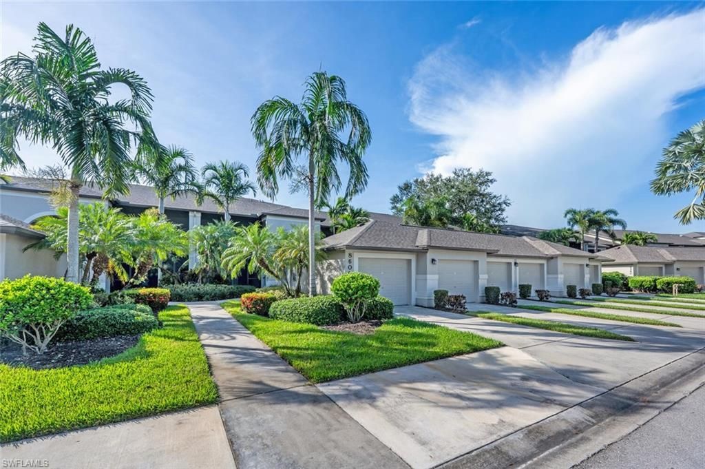 8600 Naples Heritage Dr, Unit 526, Naples, FL 34112 Photo