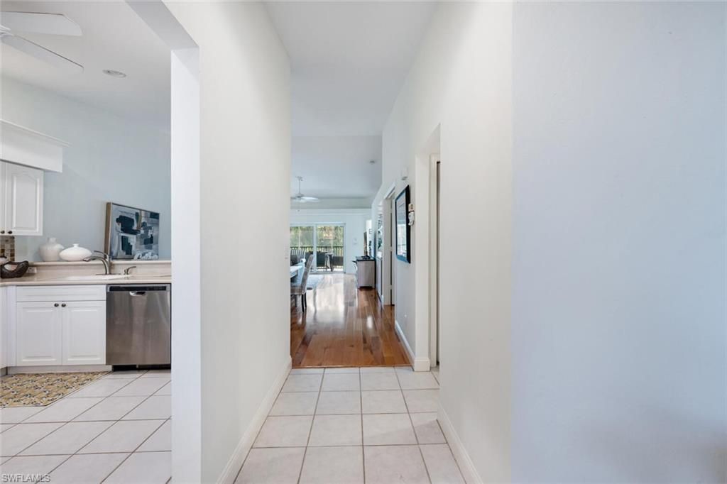 8600 Naples Heritage Dr, Unit 526, Naples, FL 34112 Photo