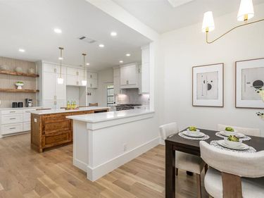 6402 Lakewood Boulevard, Dallas, TX 75214