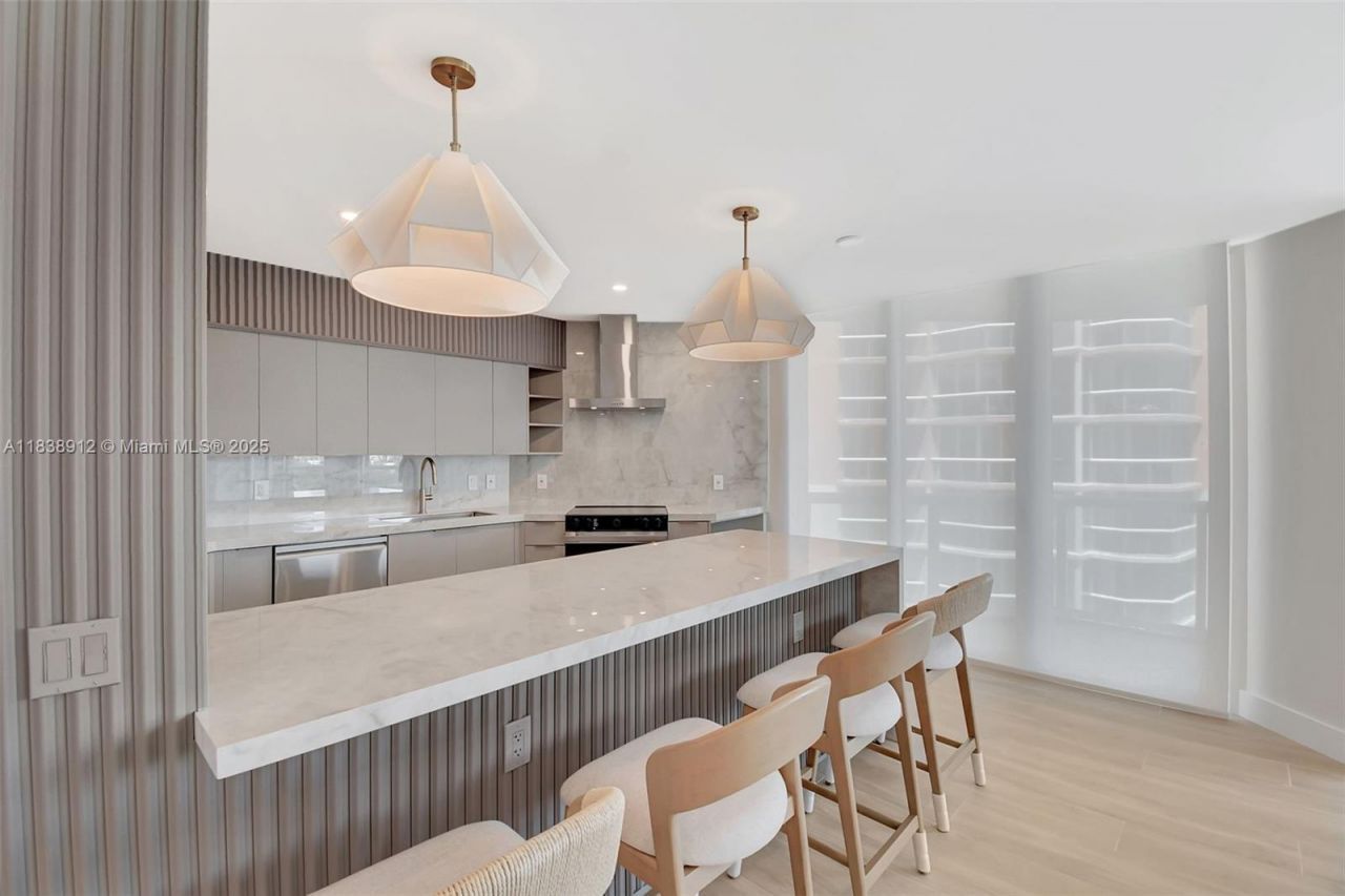 3370 Hidden Bay Dr, Unit 812, Aventura, FL 33180 Photo