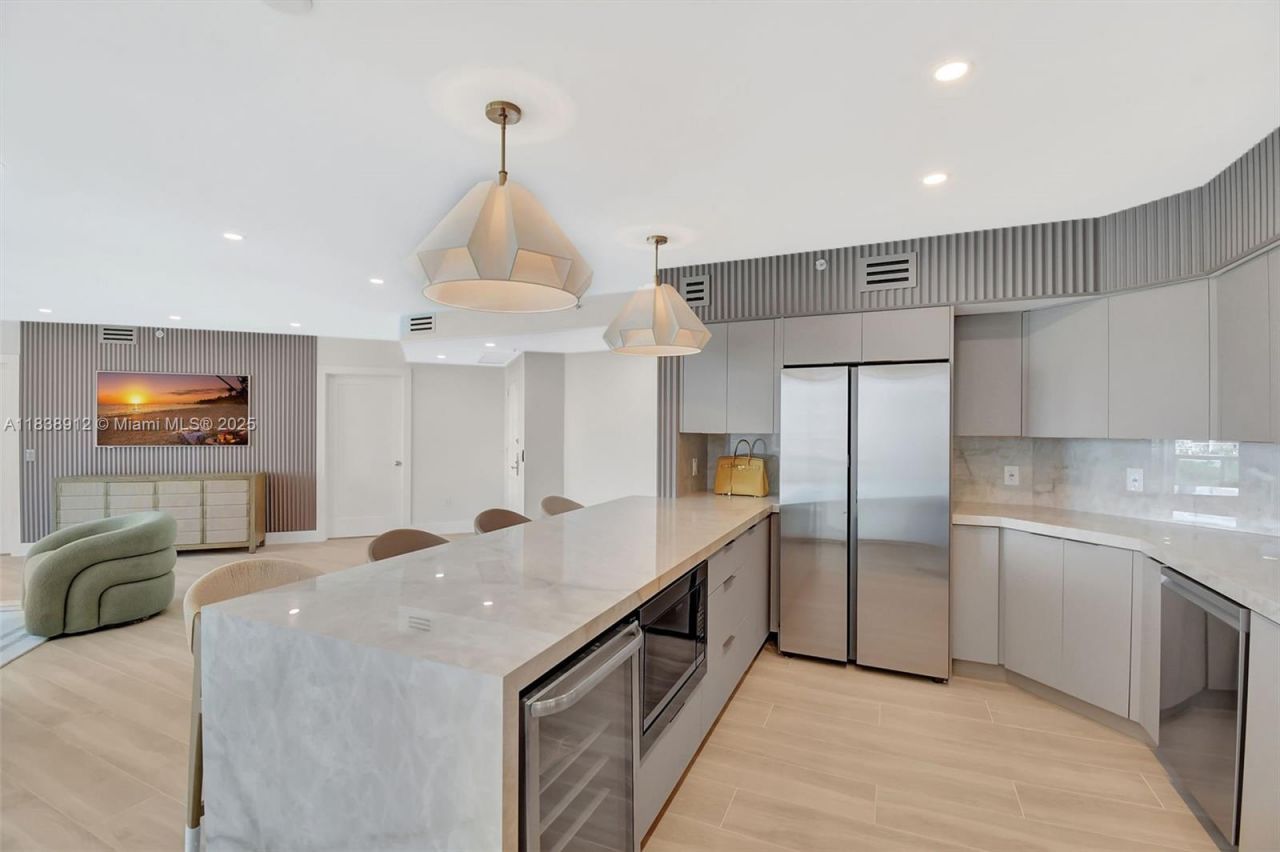 3370 Hidden Bay Dr, Unit 812, Aventura, FL 33180 Photo