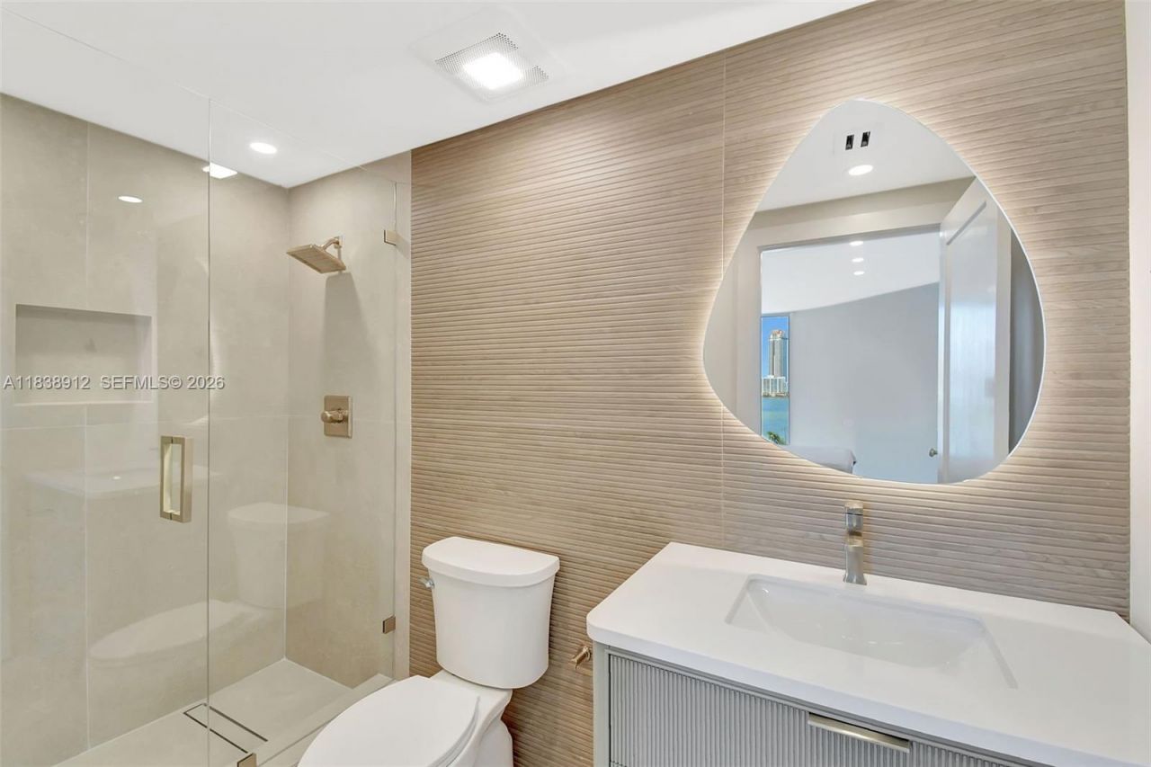 3370 Hidden Bay Dr, Unit 812, Aventura, FL 33180 Photo