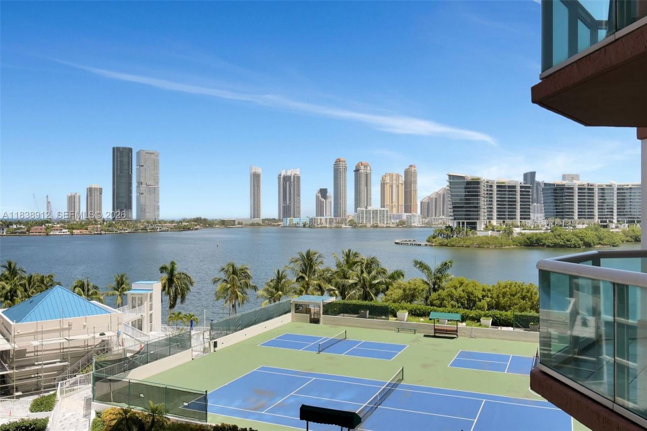 3370 Hidden Bay Dr, Unit 812, Aventura, FL 33180 Photo