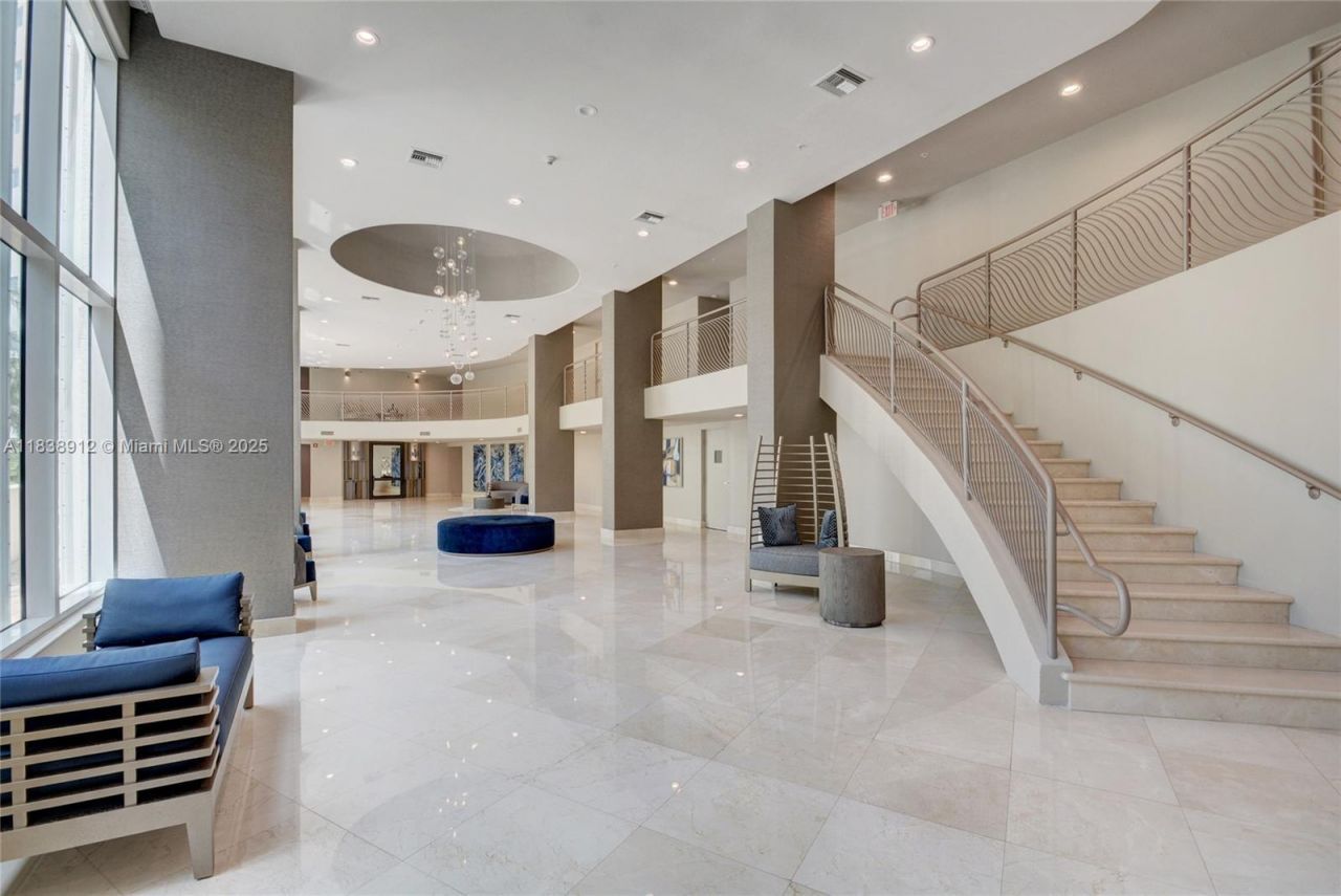 3370 Hidden Bay Dr, Unit 812, Aventura, FL 33180 Photo