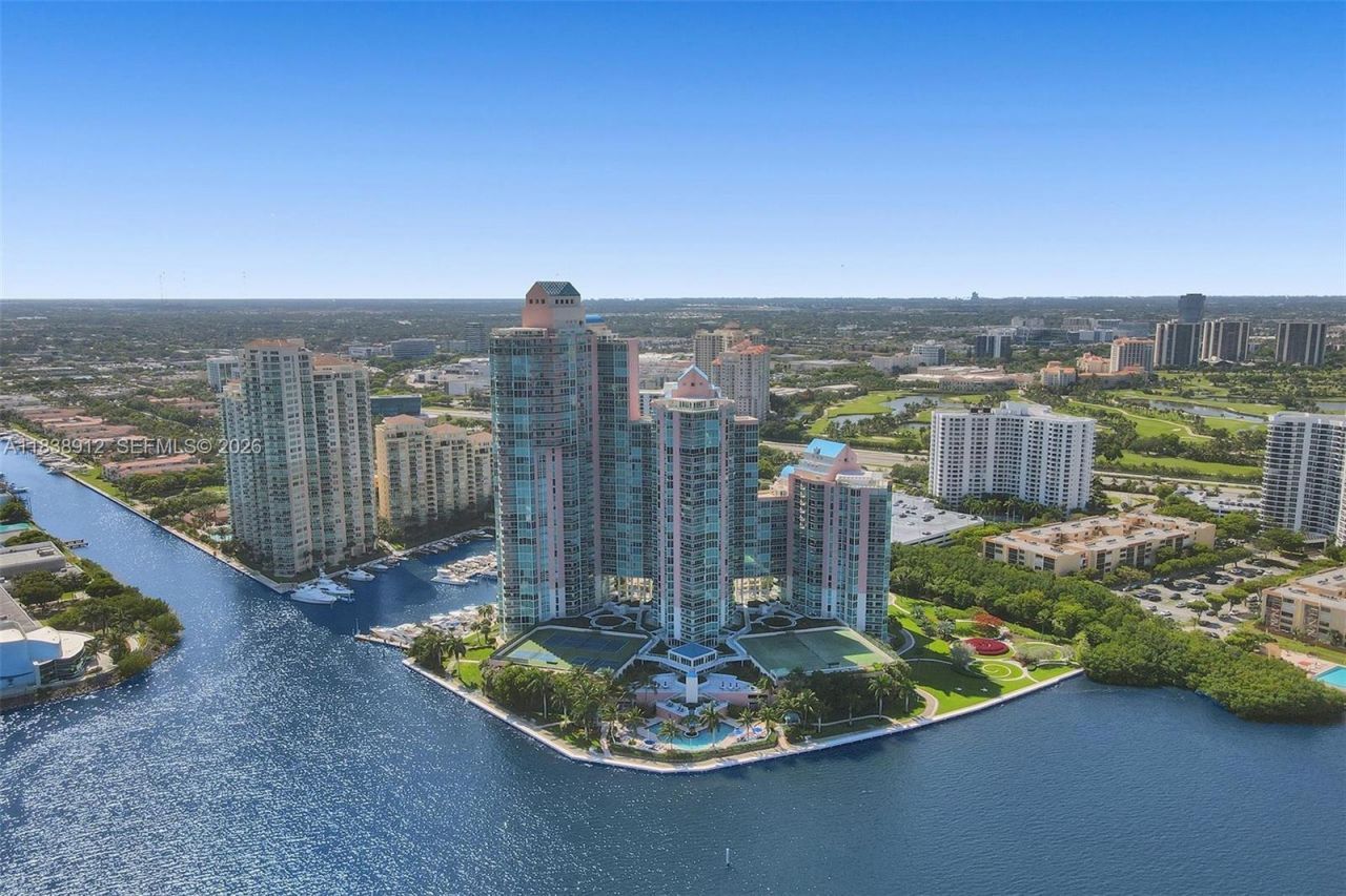 3370 Hidden Bay Dr, Unit 812, Aventura, FL 33180 Photo