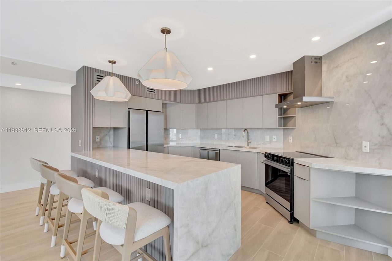 3370 Hidden Bay Dr, Unit 812, Aventura, FL 33180 Photo