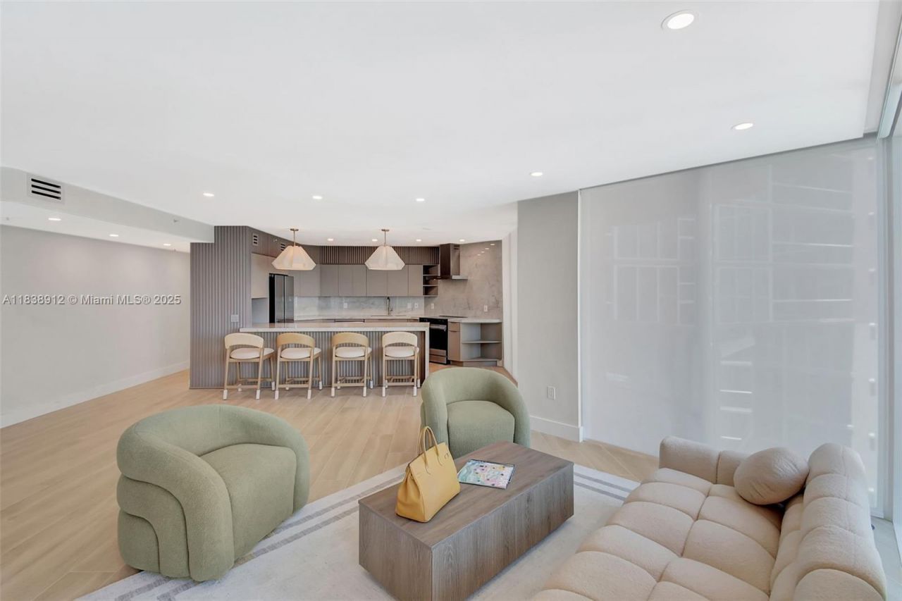 3370 Hidden Bay Dr, Unit 812, Aventura, FL 33180 Photo