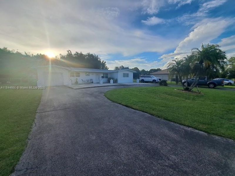 27220 SW 164th Ct, Homestead, FL 33031 Main Photo