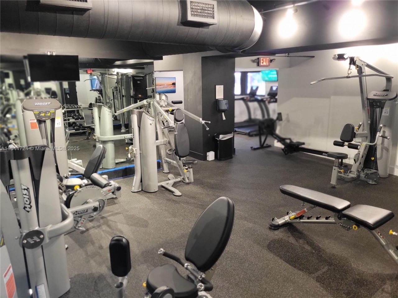 5225 Collins Ave, Unit 510, Miami Beach, FL 33140 Photo