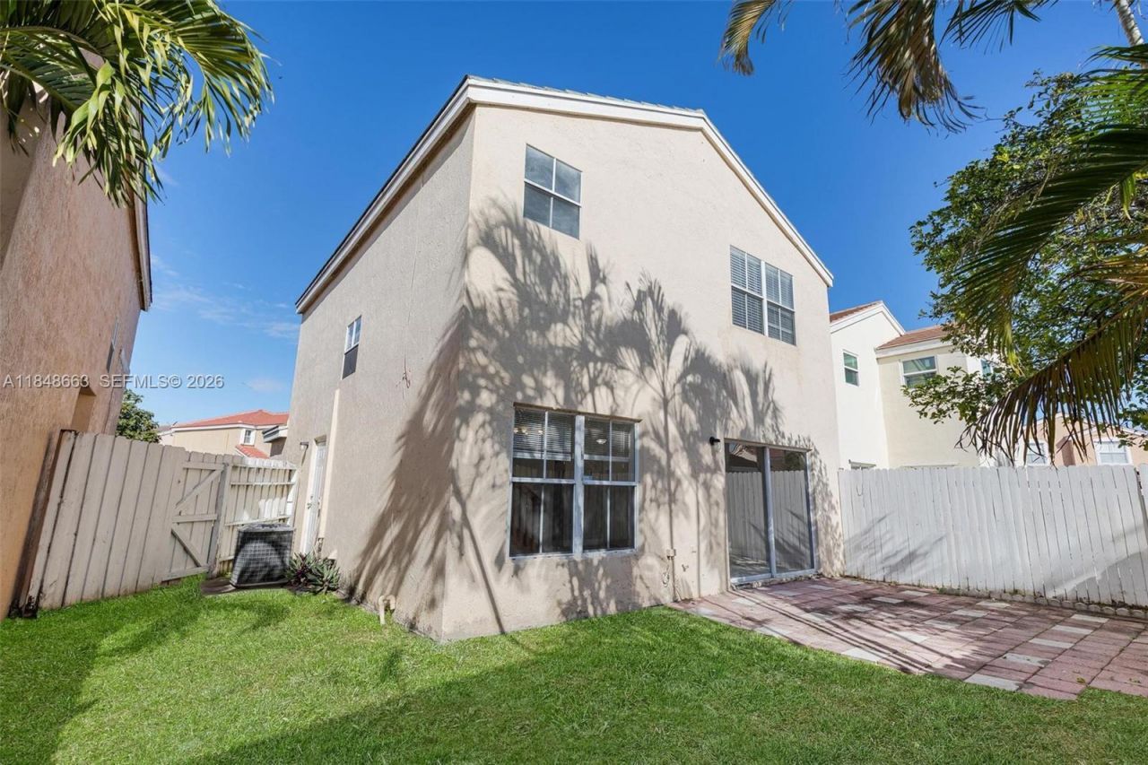 3310 Indian Key Blvd, Margate, FL 33063 Photo