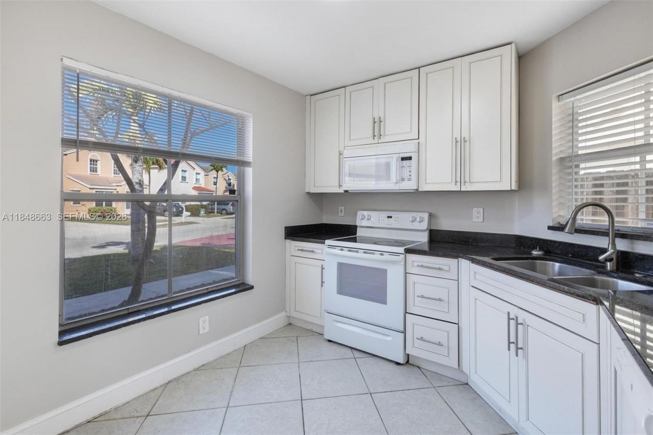 3310 Indian Key Blvd, Margate, FL 33063 Photo