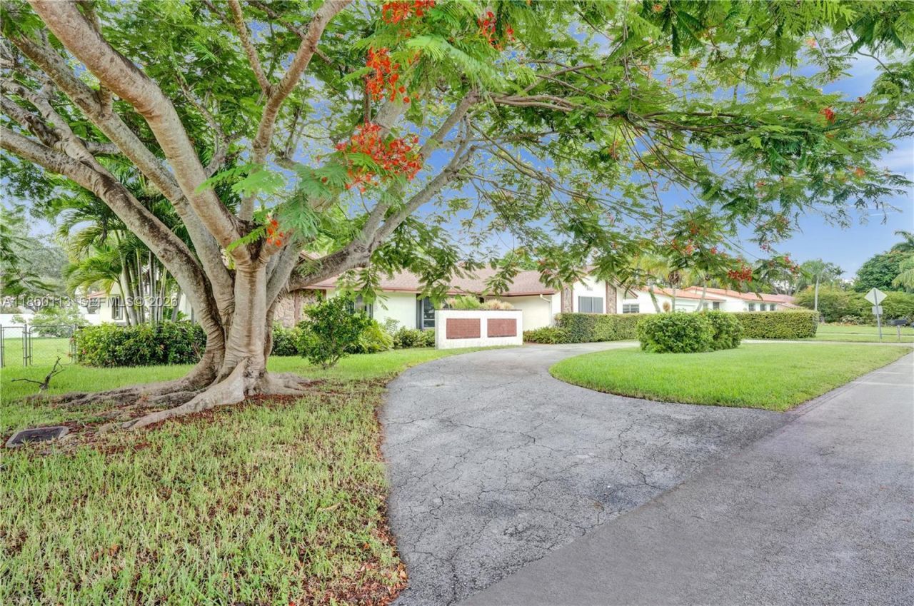 9461 SW 134th St, Miami, FL 33176 Photo