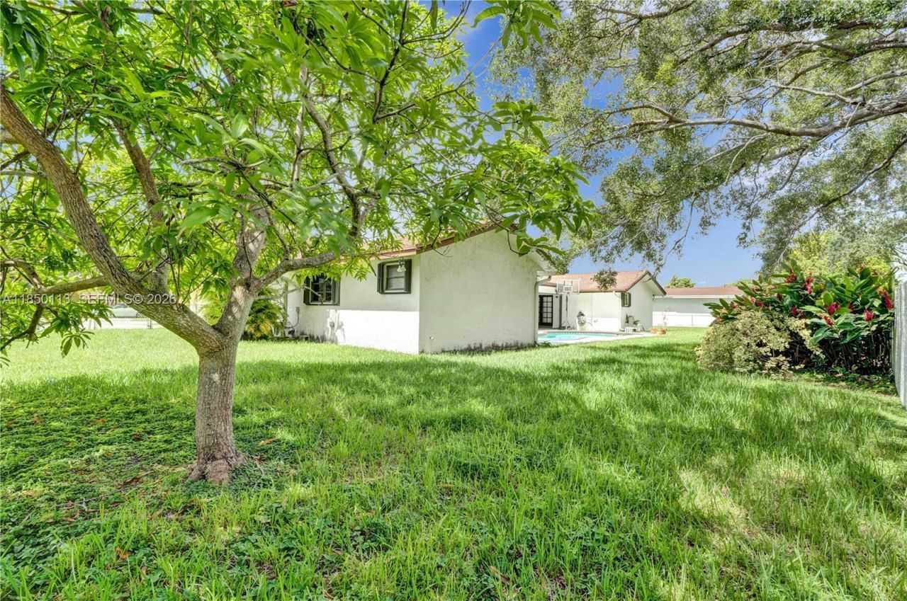 9461 SW 134th St, Miami, FL 33176 Photo