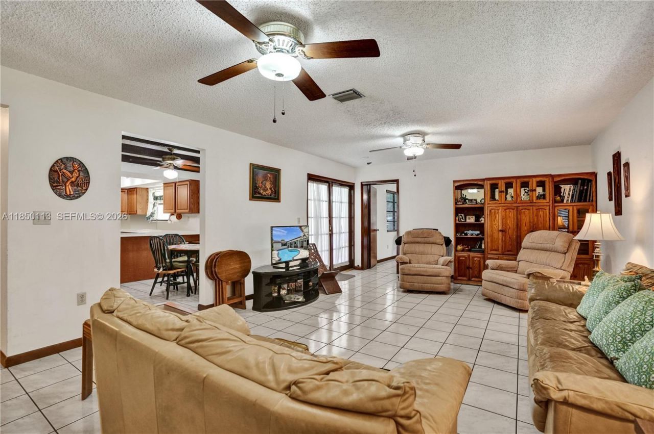 9461 SW 134th St, Miami, FL 33176 Photo