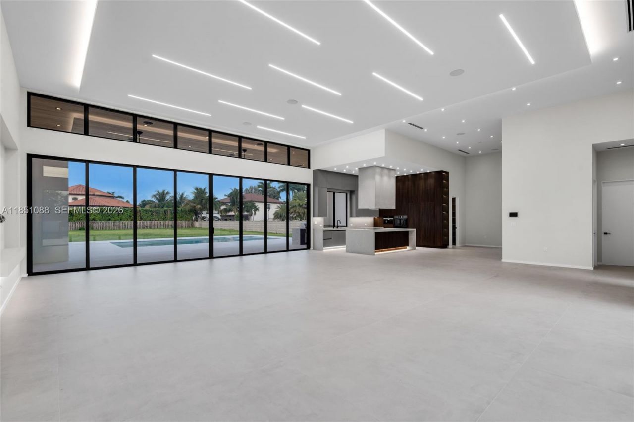 12190 NW 6th St, Miami, FL 33182 Photo