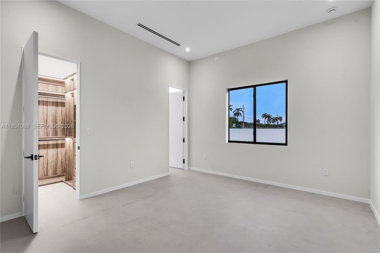 12190 NW 6th St, Miami, FL 33182 Photo