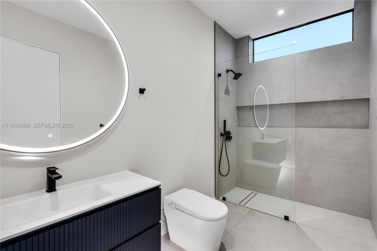 12190 NW 6th St, Miami, FL 33182 Photo