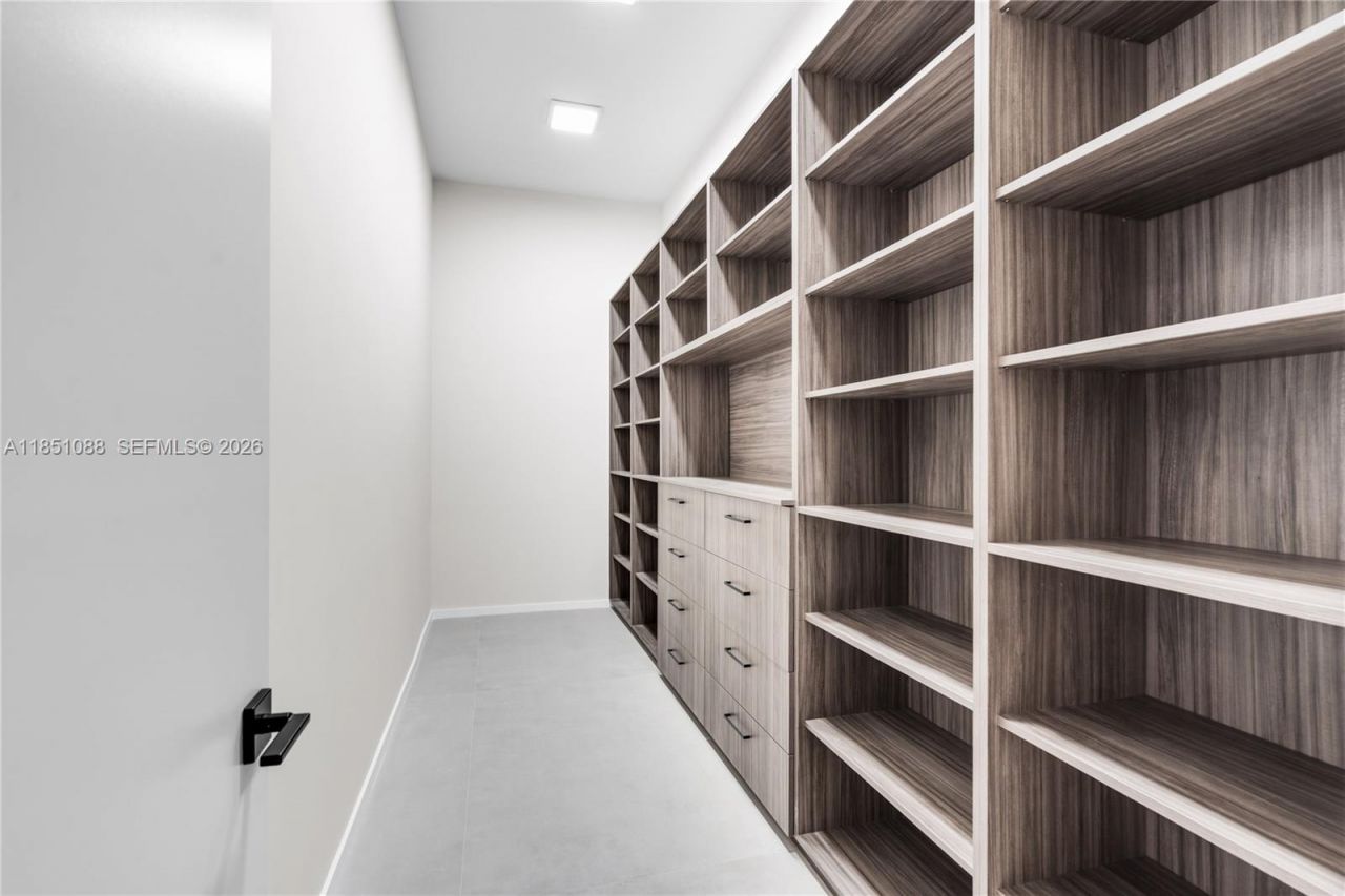 12190 NW 6th St, Miami, FL 33182 Photo