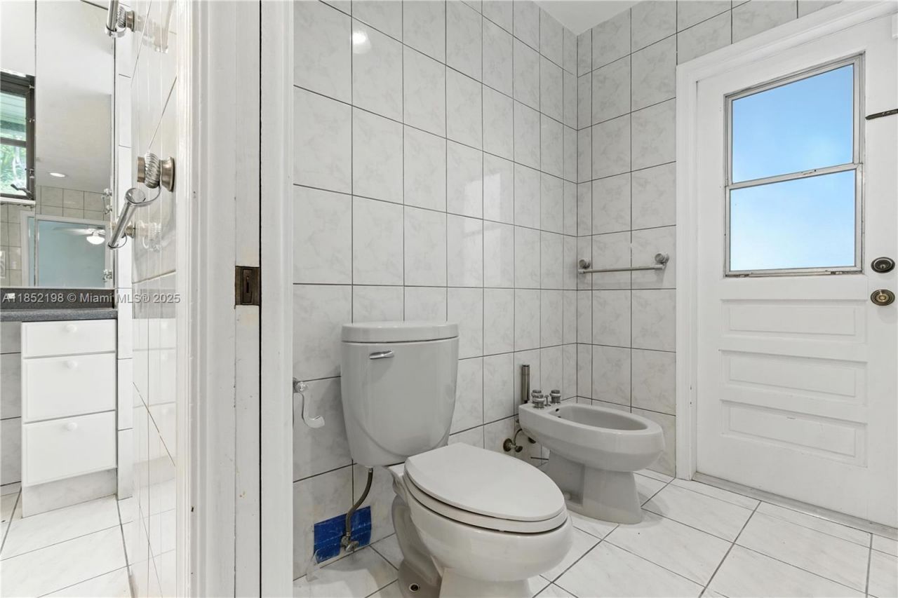 17900 SW 77th Ave, Palmetto Bay, FL 33157 Photo